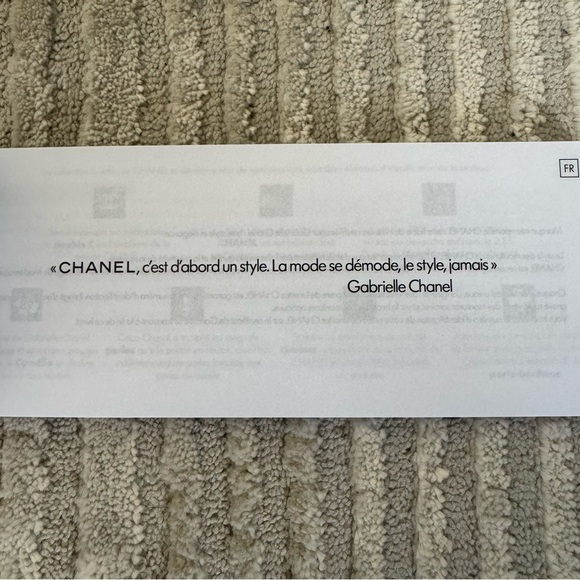 Authentic Chanel Booklet & Certification Card clean - Picture 11 of 14